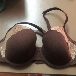 38DD cacique bra